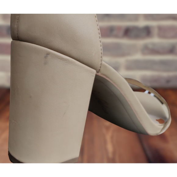 Sam Edelman Odila Scalloped Heels - 8.5W - Picture 6 of 7